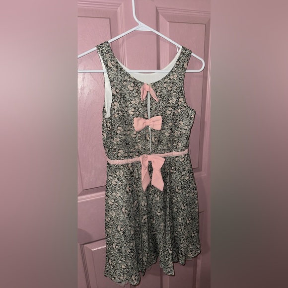 Floral/Cottage Dress - Picture 2 of 3